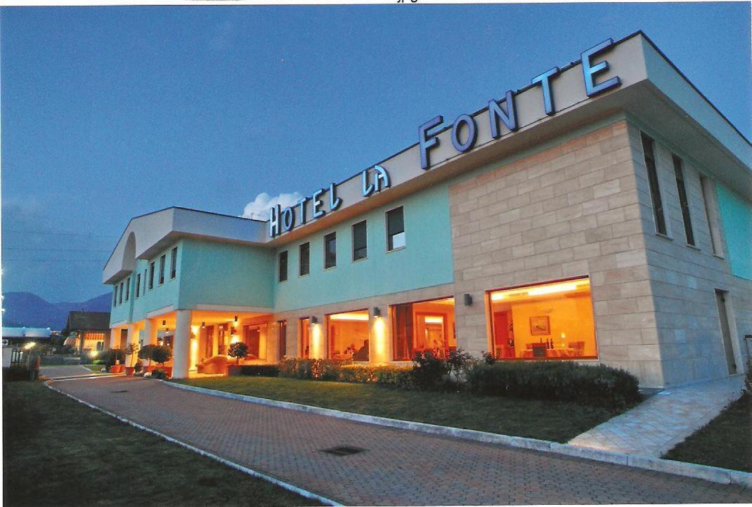 La Fonte Hotel Ome Exterior foto